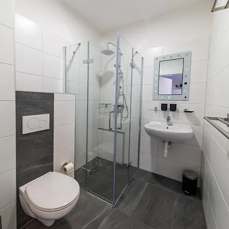 Zeltweg-rooms 3* Zeltweg