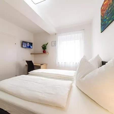 Zeltweg-rooms