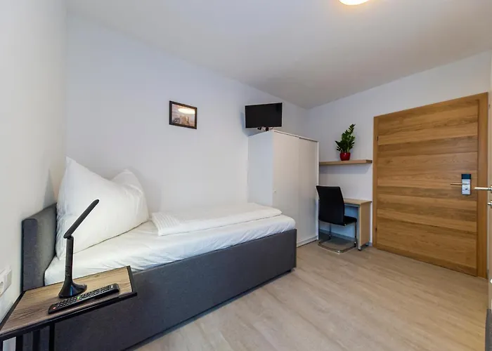 Zeltweg-rooms فندق مبيت وإفطار